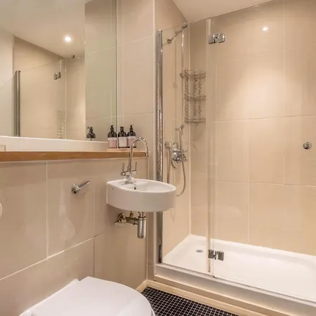 Charming Grand 2 Bedroom With Free Parking Birmingham