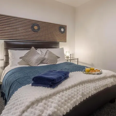 Apartment Charming Grand 2 Bedroom With Free Parking